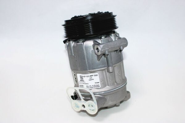 AC COMPRESSOR